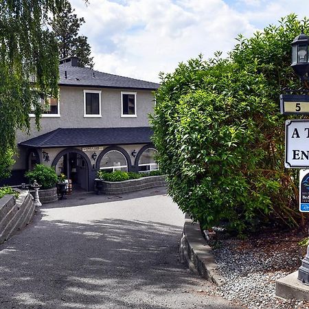 A Touch Of English B&B Kelowna Eksteriør bilde