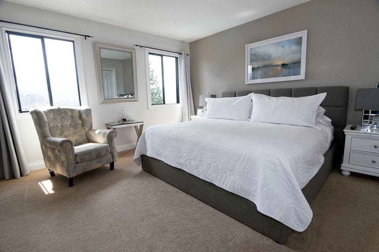 A Touch Of English B&B Kelowna Eksteriør bilde