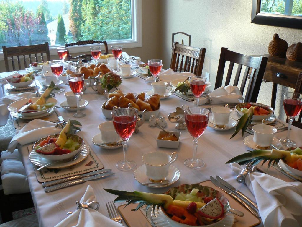 A Touch Of English B&B Kelowna Eksteriør bilde